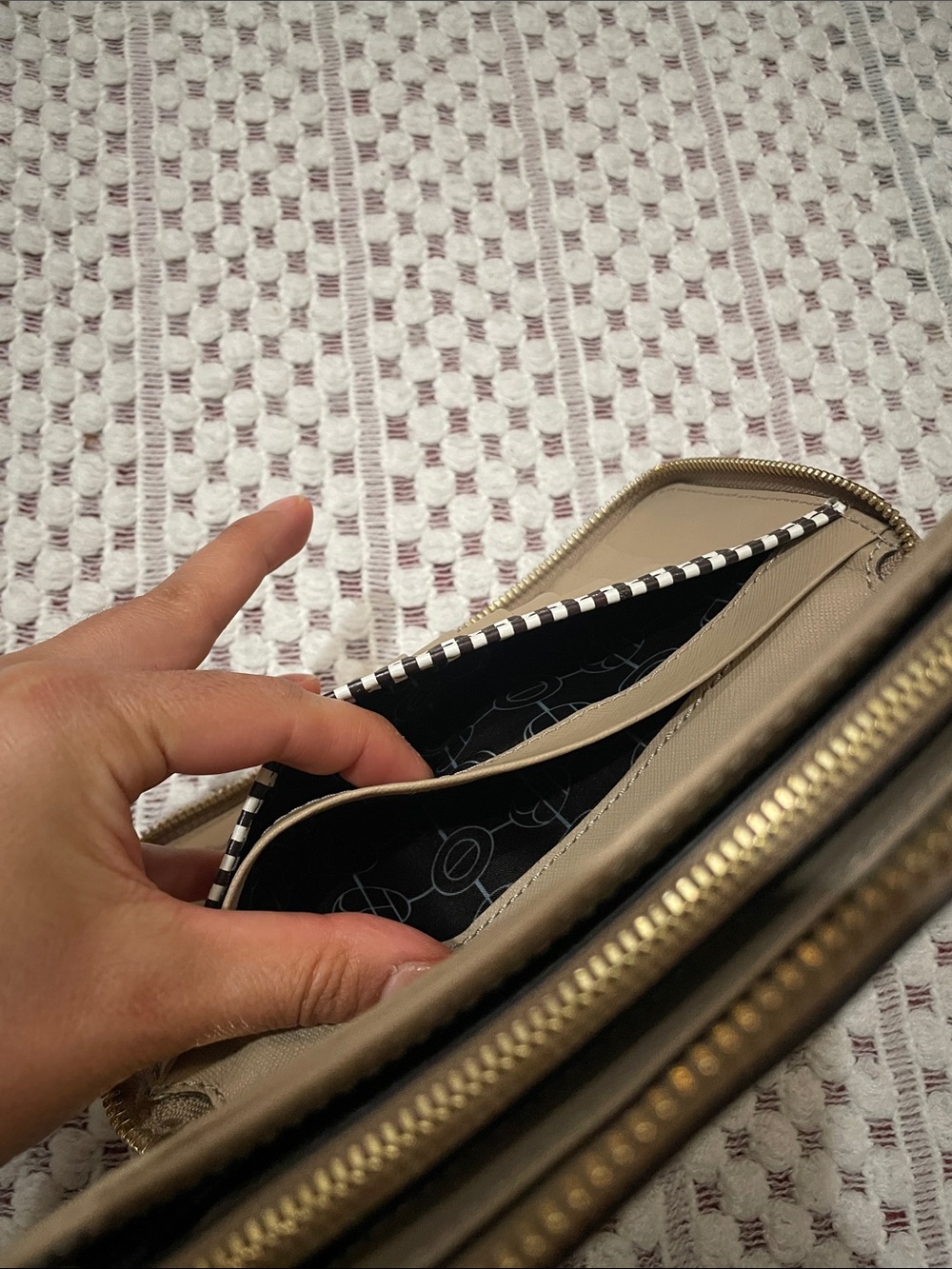 Henri Bendel Continental Zip-Around Wallet – Taupe/Tan - Picture 11 of 13
